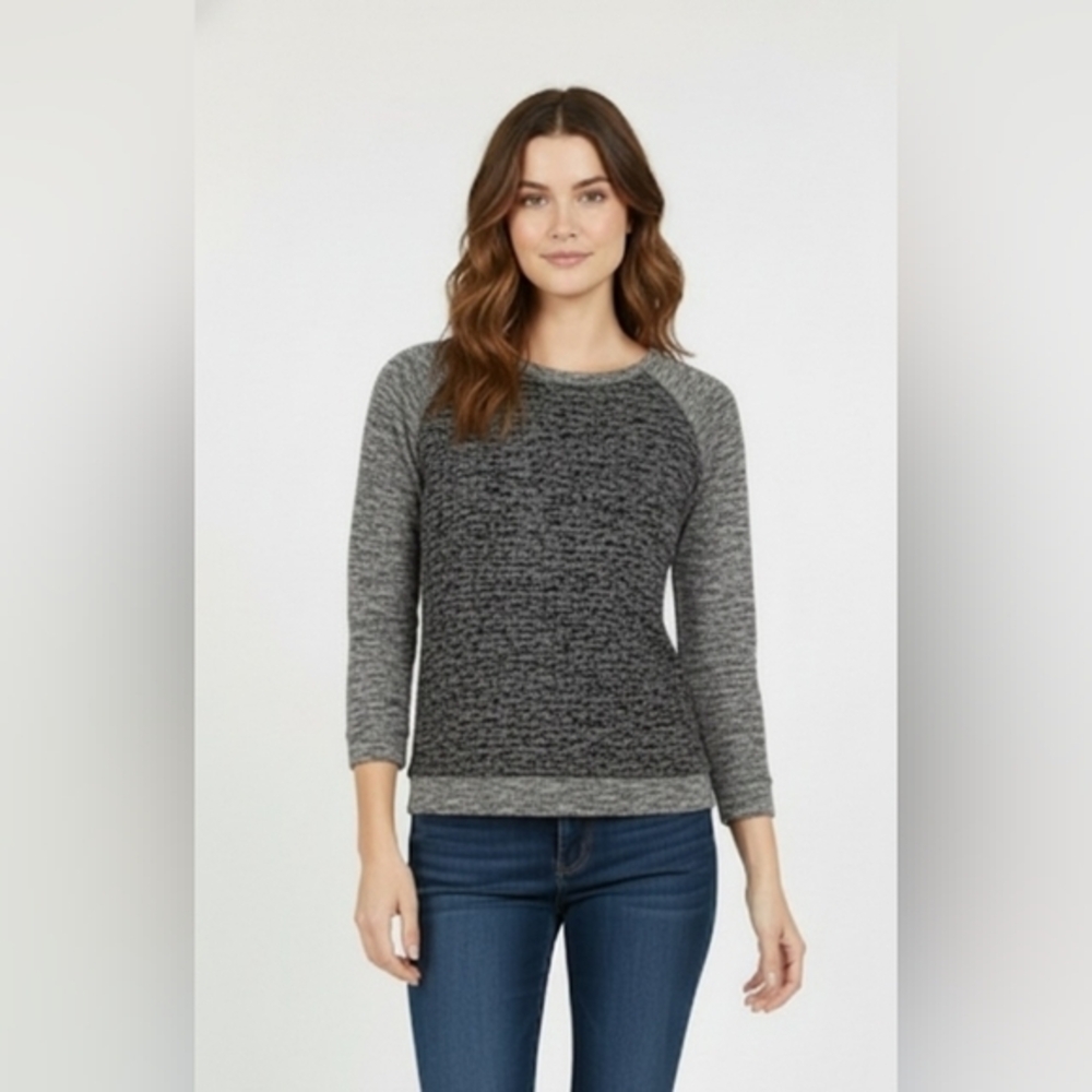 LOFT Women's Long Sleeve Knit Shirt Size Small